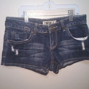 Size 7 zanadi Jean shorts